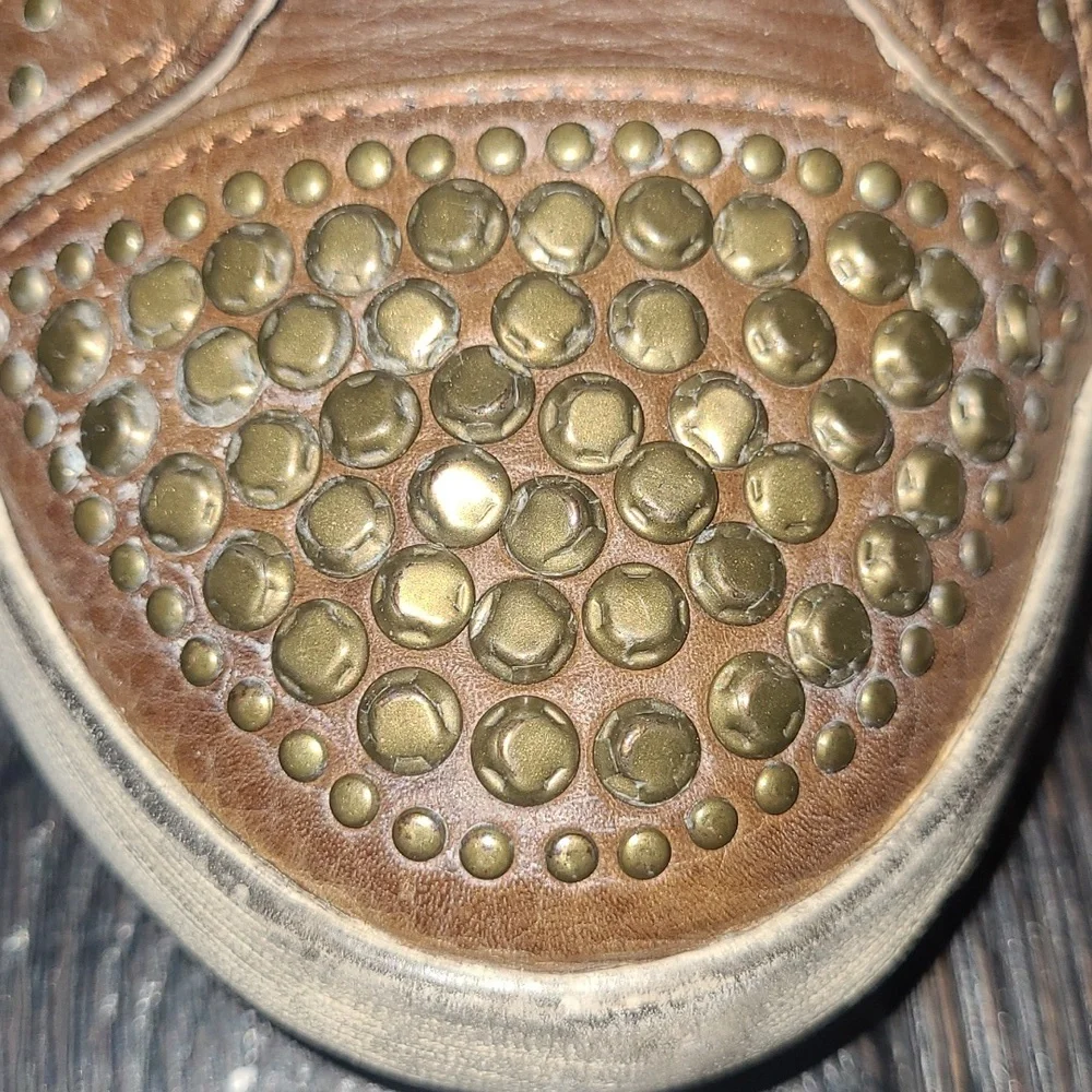 FRYE (Size 8) Leather w Brass Studs Sneakers - Picture 8 of 10